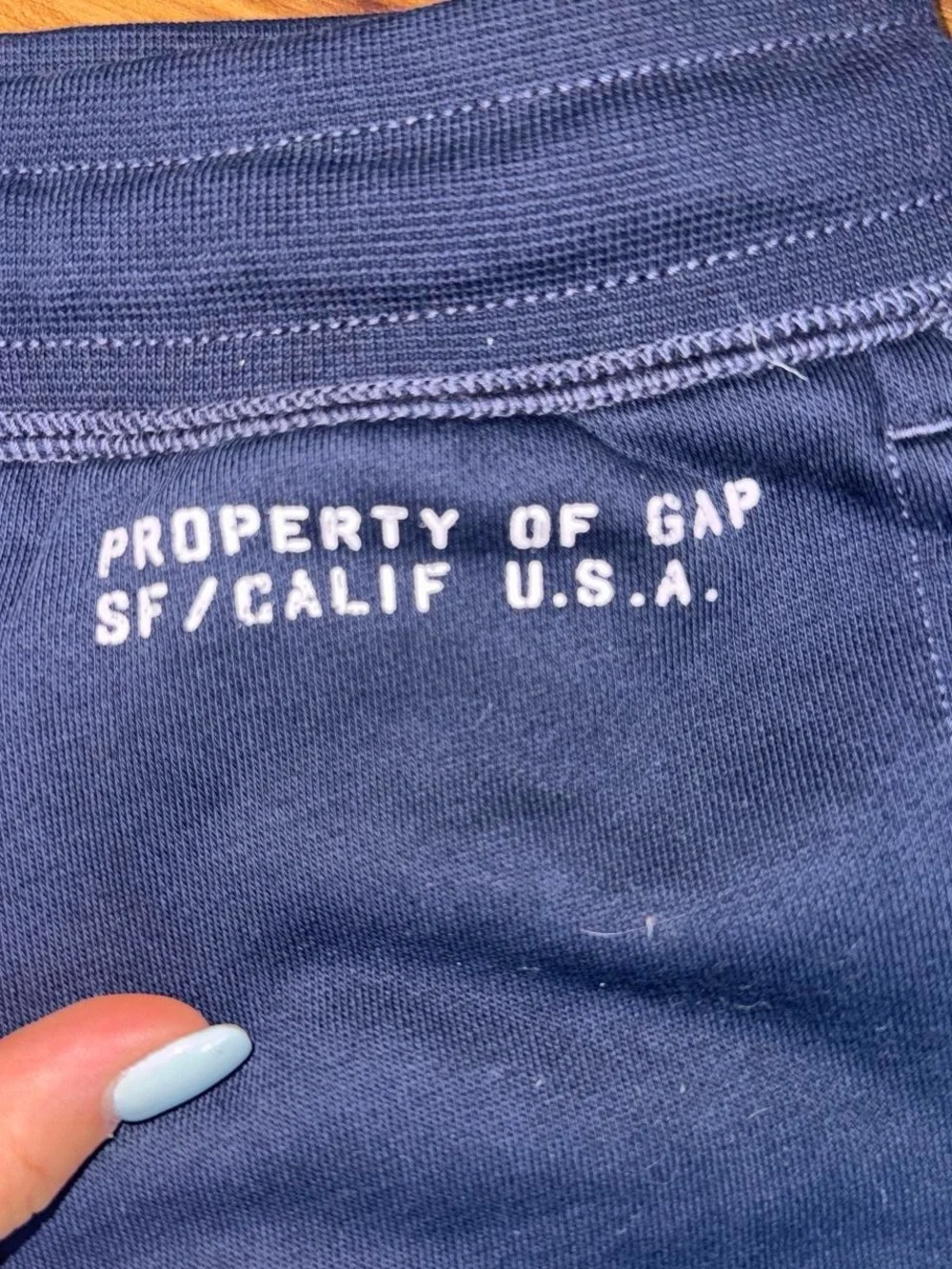 GAP boy’s Navy Drawstring Athletic Shorts